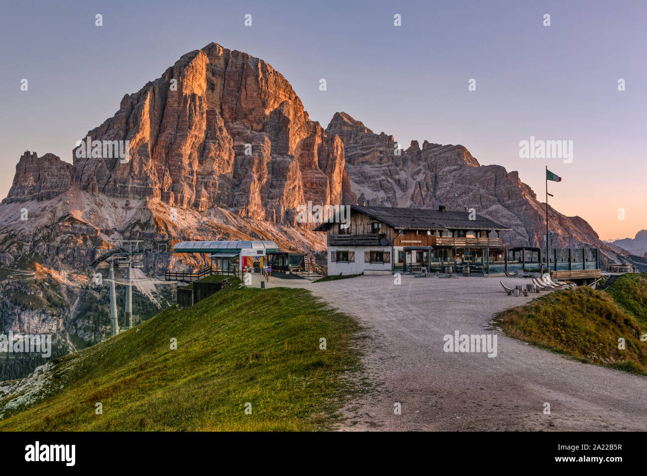 Cinque Torri, Cortina d'Ampezzo, Belluno, Vénétie, Dolomites, Italie, Europe Banque D'Images