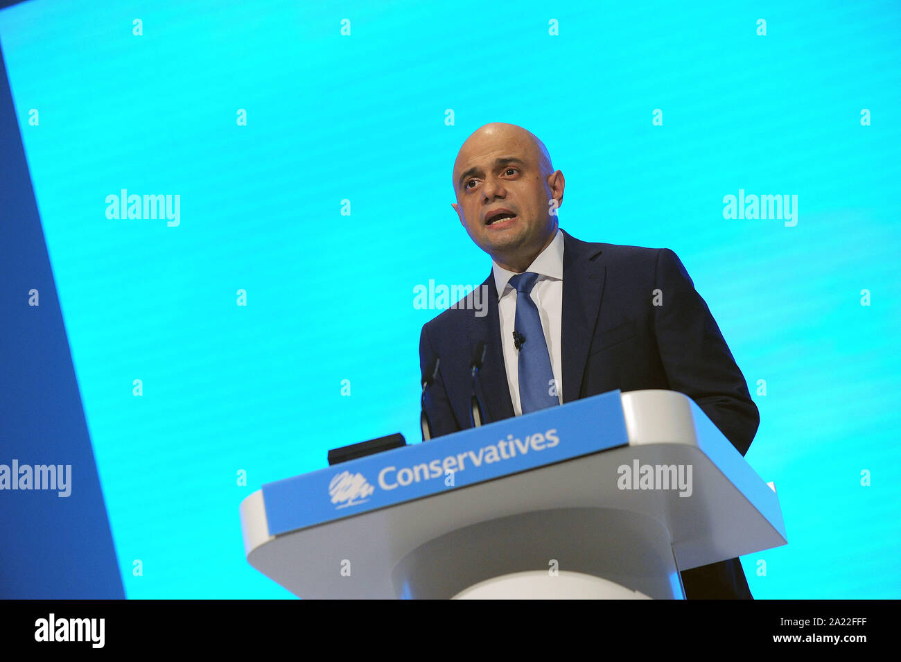 Manchester, Angleterre. 30 Septembre, 2019 Sajid Javid, chancelier de l'Échiquier, offre son discours de conférence, le deuxième jour du congrès du parti conservateur à la Manchester Central Convention Complex. Kevin Hayes/Alamy Live News Banque D'Images