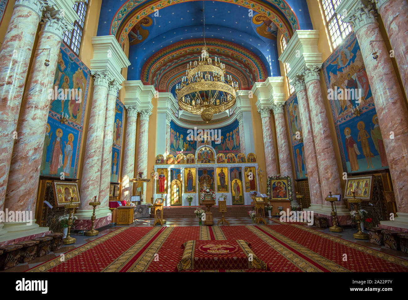 Minsk, Belarus - 02 MAI 2019 : l'intérieur de l'Église orthodoxe de la résurrection du Christ Banque D'Images