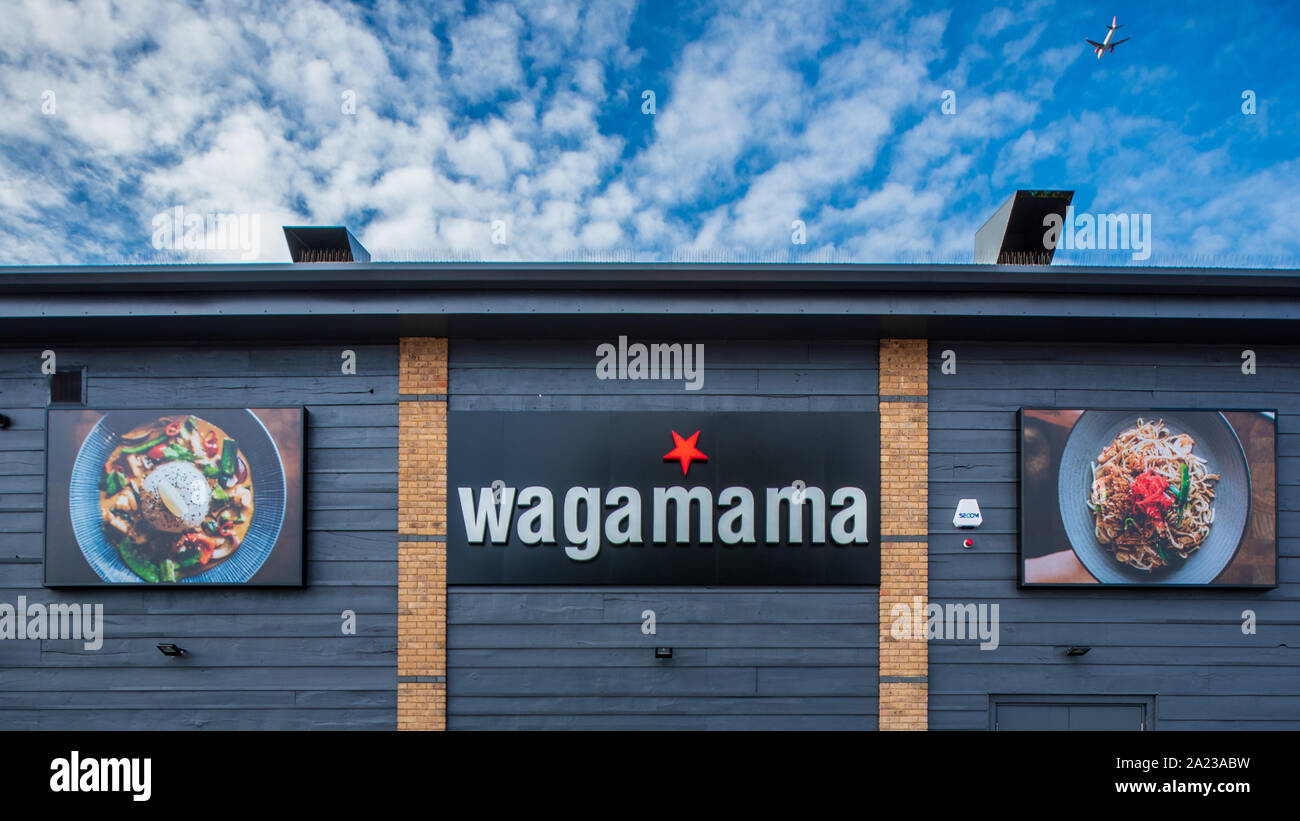 Wagamama Restaurant - Restaurant de cuisine fusion asiatique Wagamama sur le parc de loisirs de Stevenage Stevenage. Banque D'Images