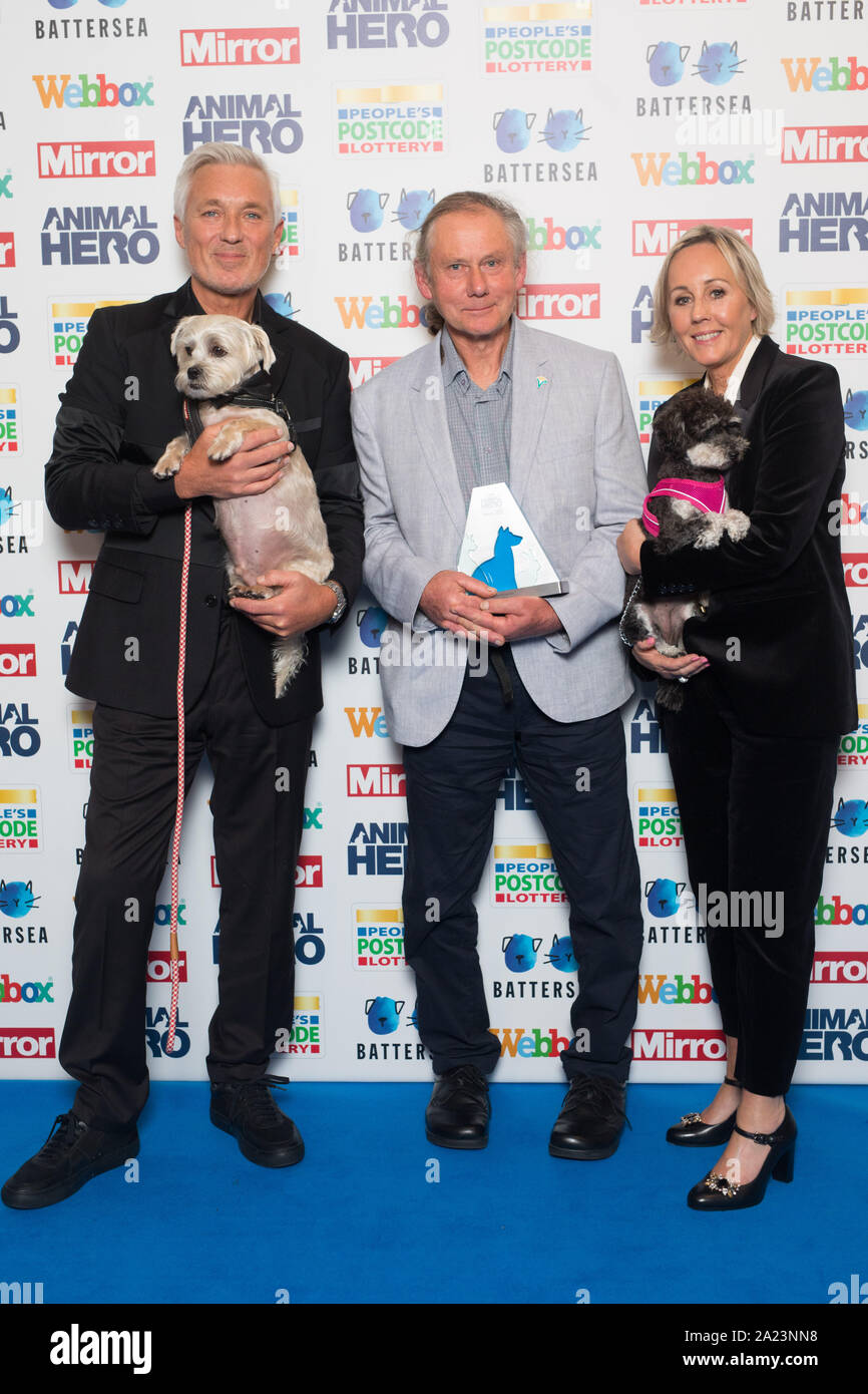 Lauréat du prix de reconnaissance spéciale Jay Wilde avec Martin et Shirlie Kemp à l'Animal miroir 2019 Prix des héros, en partenariat avec People's Postcode Lottery et Webbox. Banque D'Images