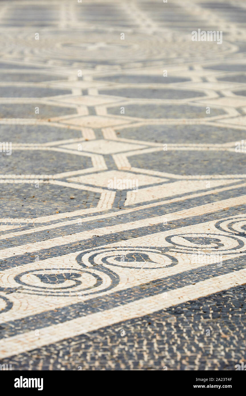 Détail d'une mosaïque romaine géométrique d'un domus de la ville romaine au site archéologique d'Empúries (Ampurias, La Escala, Alt Empordà, Gérone, Espagne) Banque D'Images