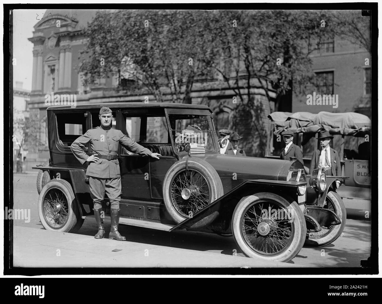 JOHN J. Pershing, général, U.S.A. SON CHAUFFEUR Banque D'Images