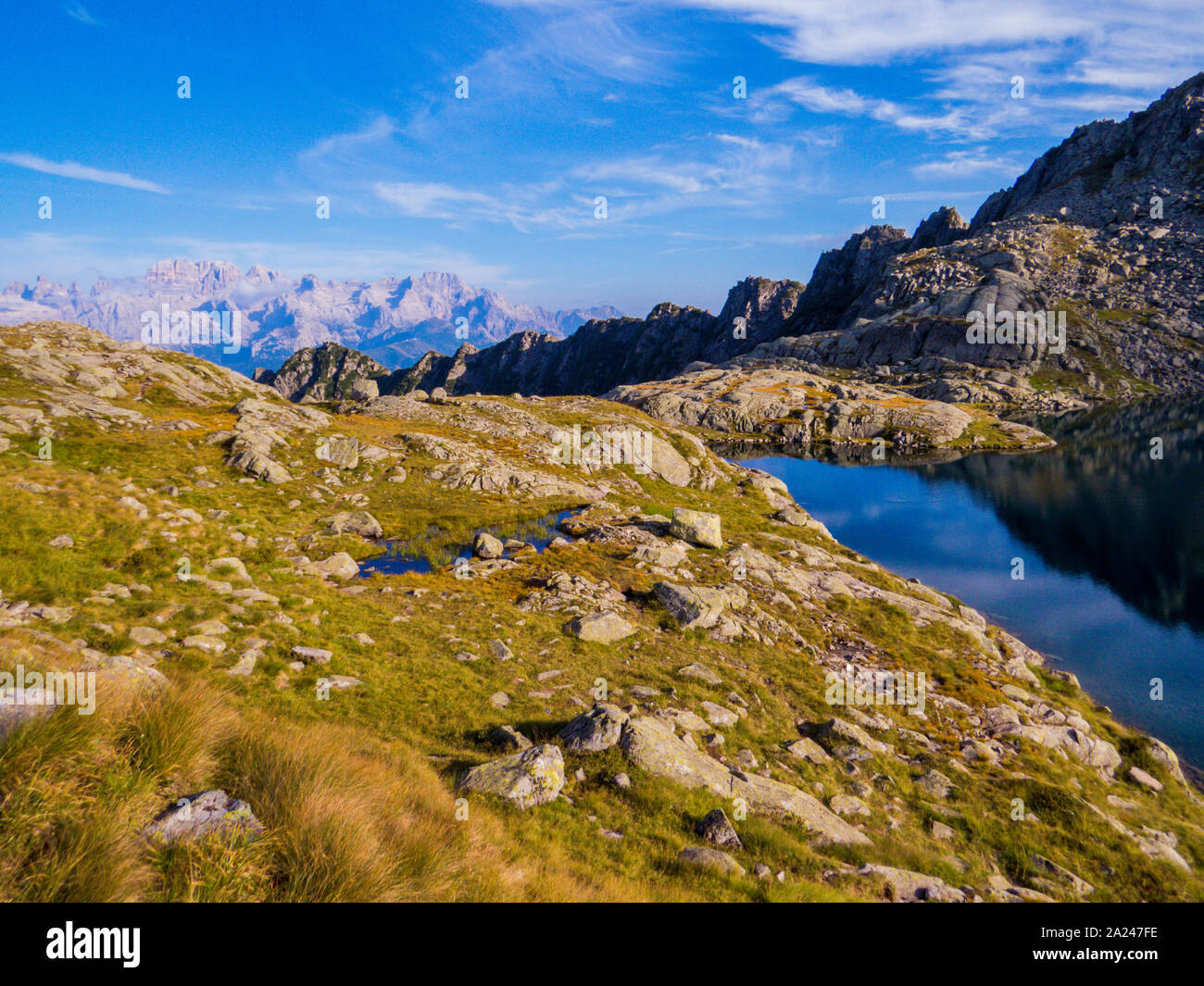 Lago Nero (Anglais : Lac Noir) dans Cornisello, Dolomites de Brenta, Trentino-Alto Adige, Italie du nord Banque D'Images