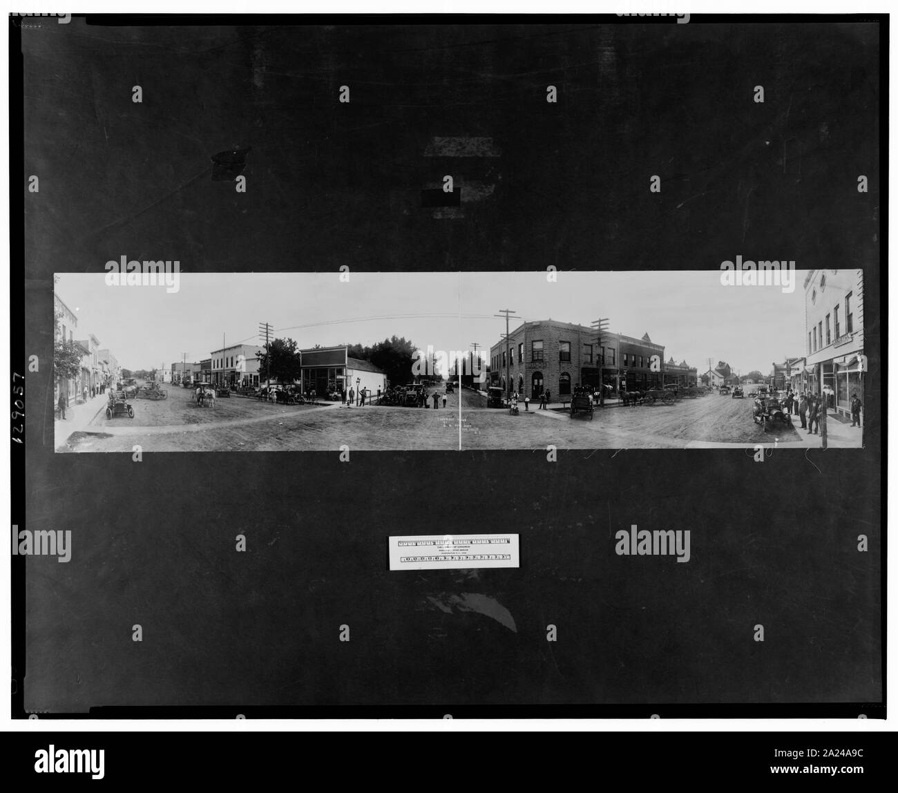 Photographie panoramique de la rue principale d'Akron, Iowa ; Banque D'Images