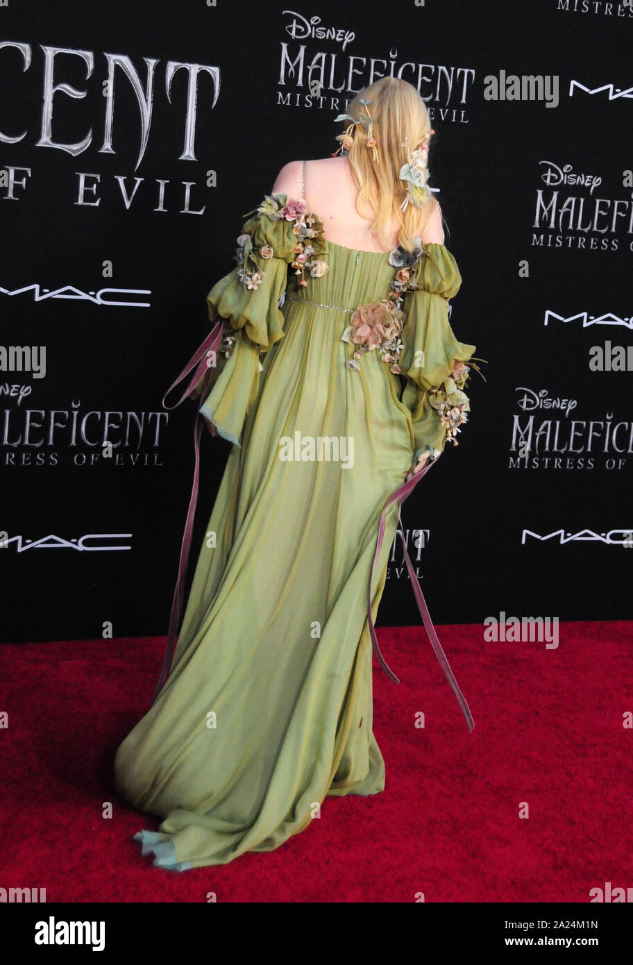 Hollywood, Californie, USA 30 Septembre 2019 L'actrice Elle Fanning assiste à la première mondiale du Disney's 'Maleficent : maîtresse du Mal' le 30 septembre 2019 au El Capitan Theatre à Hollywood, Californie, USA. Photo de Barry King/Alamy Live News Banque D'Images
