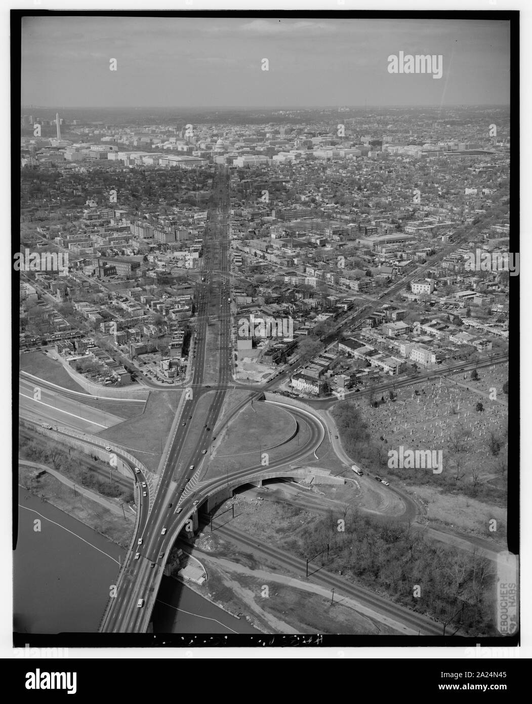 PENNSYLVANIA AVENUE DE L'ANACOSTIA RIVER CORRIDOR ; 7. Vue aérienne NORD-OUEST LE LONG DE LA PENNSYLVANIA AVENUE DE L'ANACOSTIA RIVER CORRIDOR (photo agrandie de 4x5 négatif.) - Pennsylvania Avenue, Washington, District of Columbia, DC ; Banque D'Images