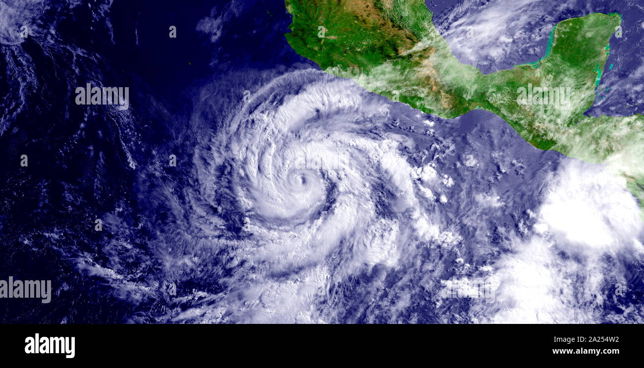 L'ouragan Blanca ; (cat. 4), juin 2015. L'ouragan Blanca élaboré à partir d'une onde tropicale au sud d'Acapulco, Mexique le 31 mai. Blanca dérivaient lentement vers le nord-ouest au cours des prochains jours, pour atteindre la catégorie 4 avec la force des vents de 140 mph. Blanca a touché terre près de Puerto Cortes, au Mexique sur la péninsule de Baja California. Banque D'Images