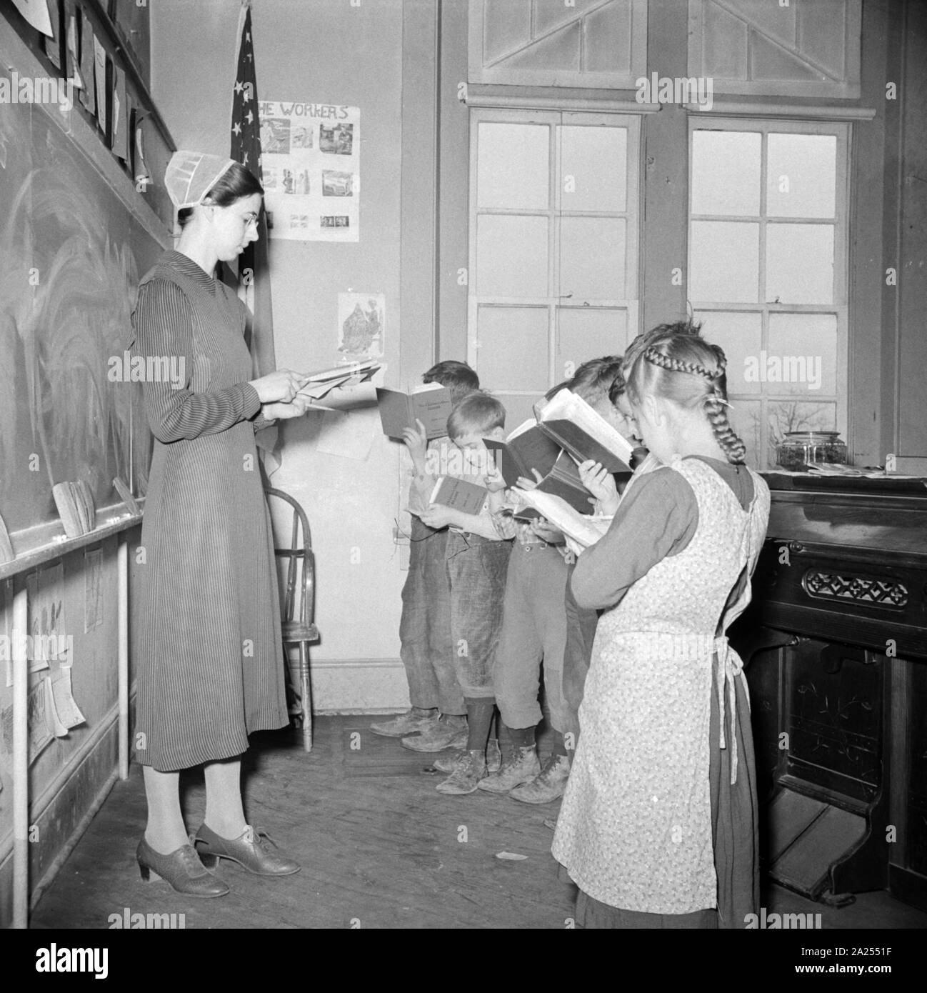 Les enfants néerlandais, mennonite, 1942 Comté de Lancaster, Pennsylvanie, classe de Mennonites Amish, Banque D'Images
