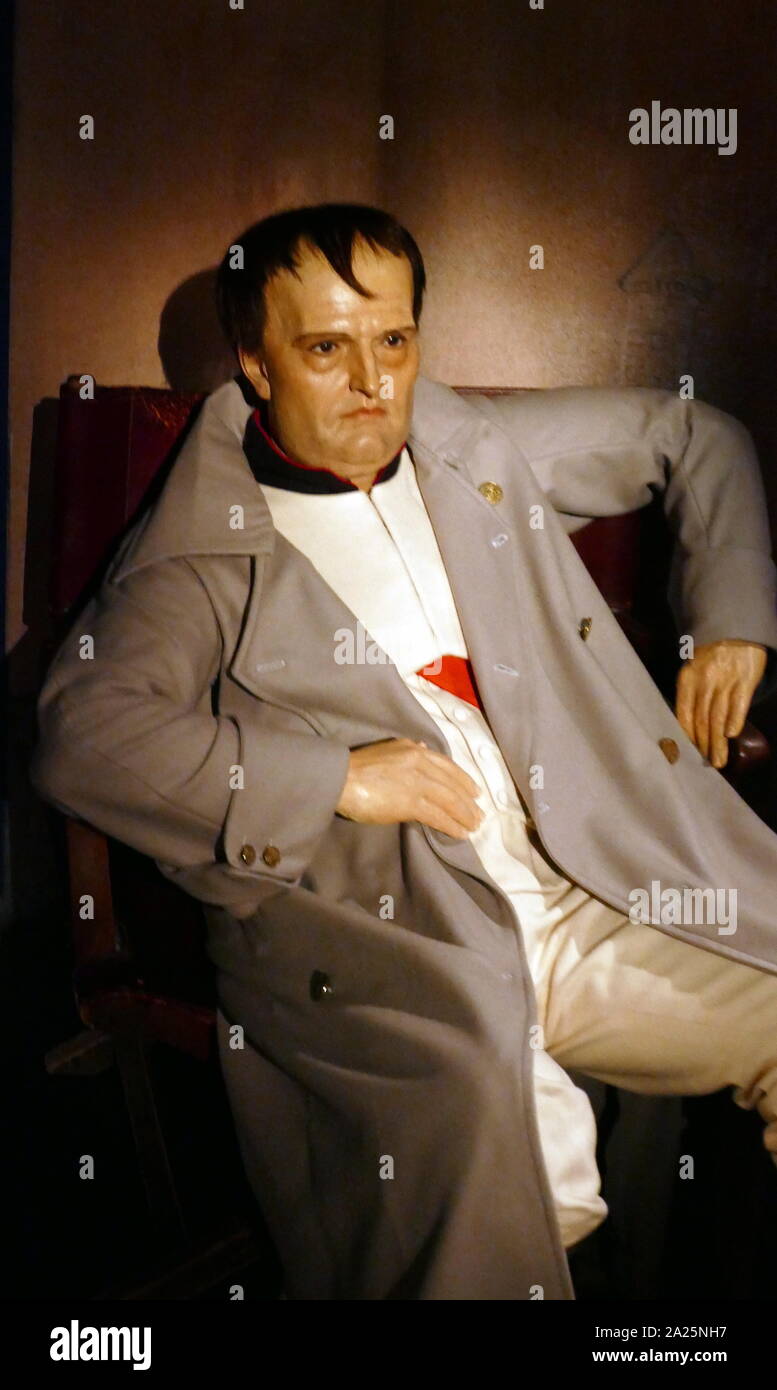 Figurine de cire de Napoléon Bonaparte. Napoléon Bonaparte ( 1769- 1821) un  homme d'État français et chef militaire Photo Stock - Alamy