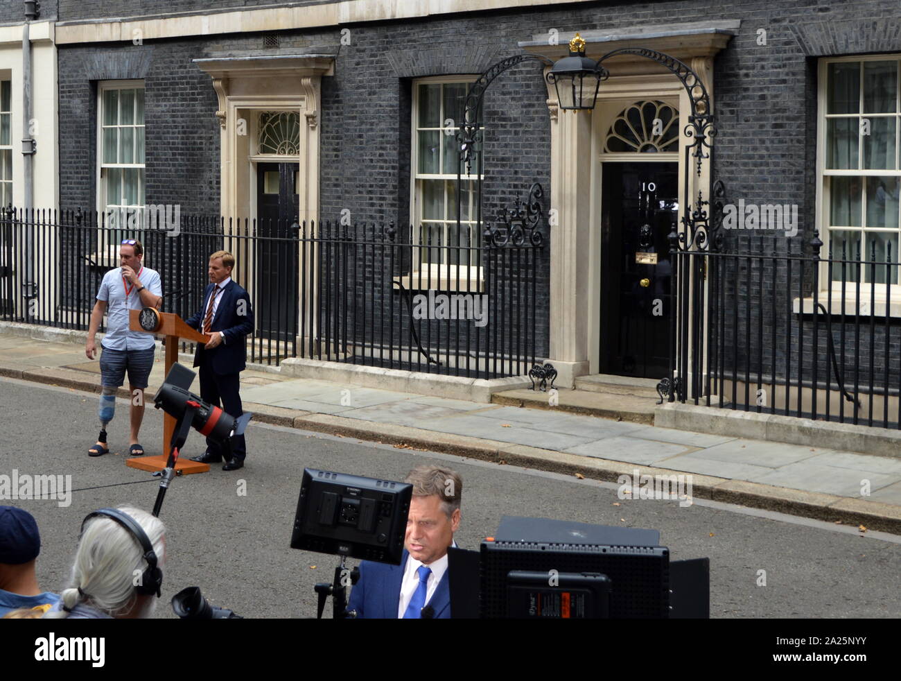 Lutrin érigée à Downing Street pour les discours par le premier ministre sortant et entrant, theresa mai et Boris Johnson. 24 juillet 2019 Banque D'Images