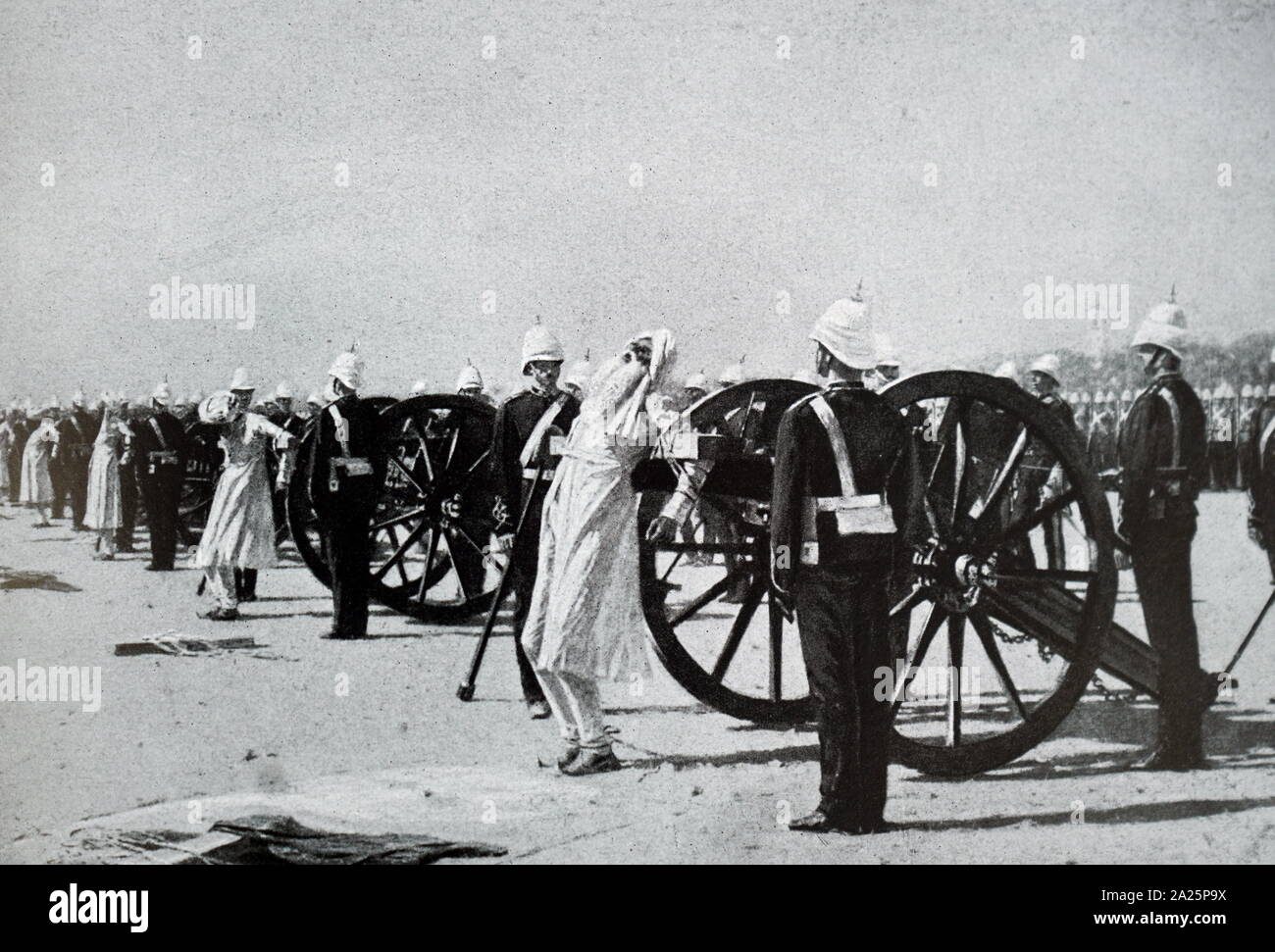 Photographie de l'exécution des cipayes rebelles, de l'Inde sous le Raj britannique Banque D'Images