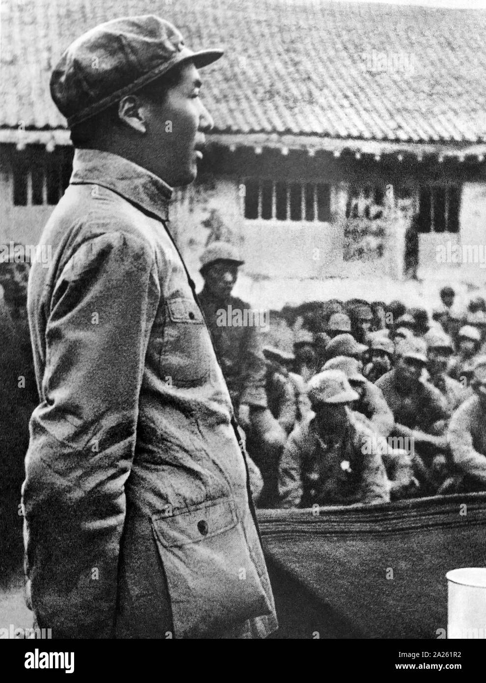 J938, le président Mao a fait un rapport à la Les du peuple chinois de l'université militaire et politique. Banque D'Images