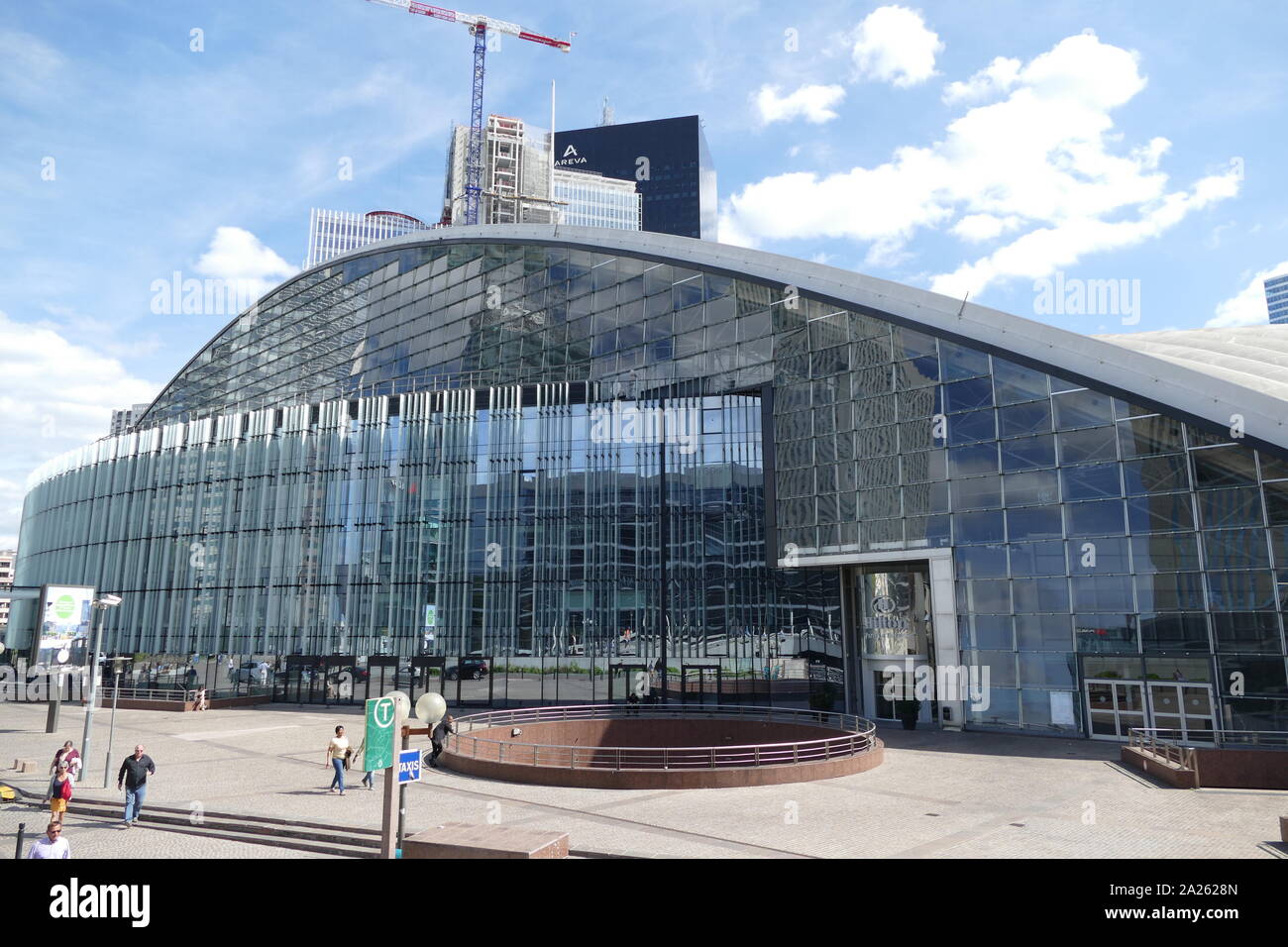 La Défense, un important quartier des affaires situé à trois kilomètres à l'ouest de la ville de Paris. Il fait partie de la zone métropolitaine de Paris dans la région Ile-de-France Banque D'Images