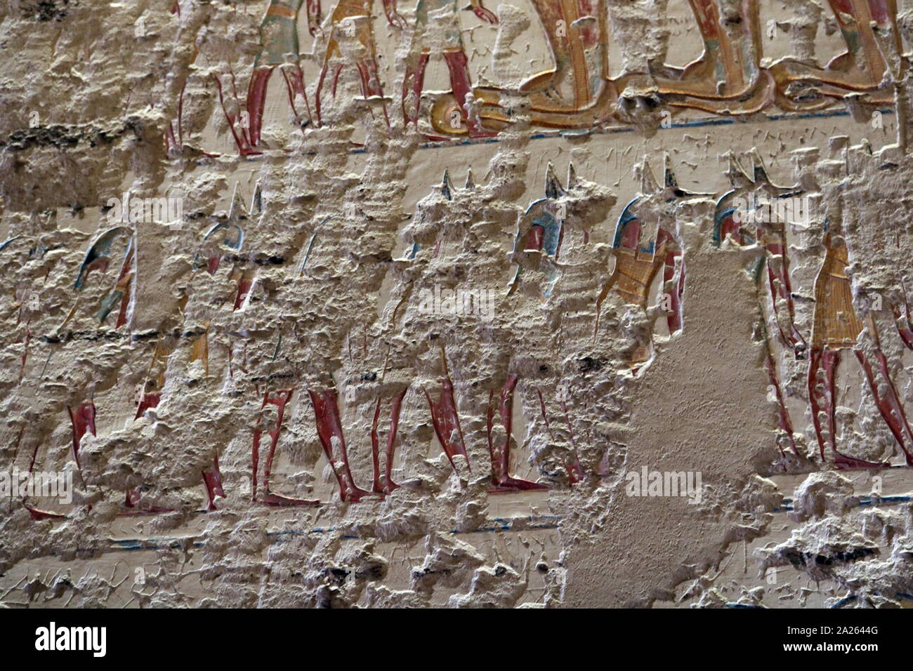 Frise murale de la tombe de Ramsès VI. Tombe KV9 pour l'Egypte Vallée des Rois a été construite par le pharaon Ramsès V. Il est enterré ici, mais son oncle, Ramsès VI, réutilisés plus tard le tombeau comme son propre. La mise en page est typique de la 20e dynastie - la période de l'époque Ramesside. Ramsès VI Nebmaatre-Meryamun fut le cinquième souverain de la xxe dynastie égyptienne. Il a régné pendant environ huit ans au milieu et à la fin du 12e siècle avant J.-C. Banque D'Images