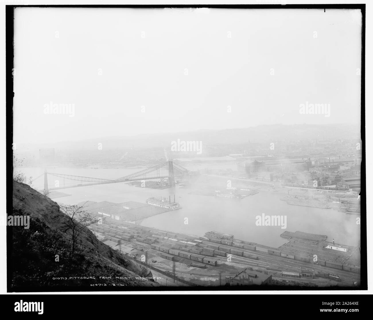 Pittsburg sic depuis le mont Washington Date c1903 Vidéodisque Notes hors de la séquence d'images réelles ; de gauche à droite est 1A-06519, 06518, 06517. Detroit Publishing Co. no 010713. Don de la Société historique de l'État du Colorado ; 1949. Les rivières sujets États-unis--New York--Pittsburgh United States--New York--La rivière Monongahela, Washington--Pittsburgh Pennsylvanie--La rivière Monongahela. Banque D'Images