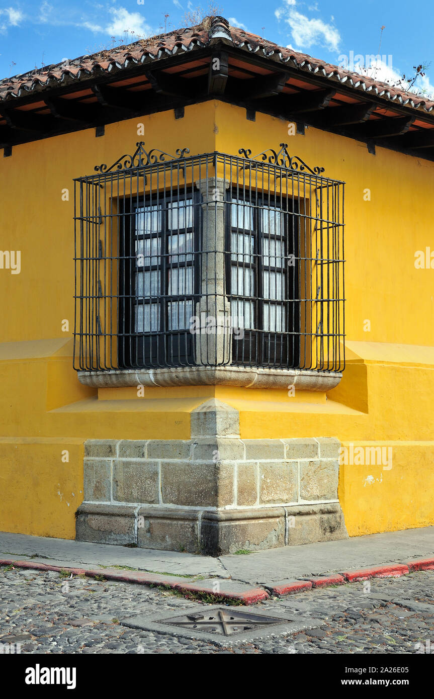 Vue sur la vieille ville d'Antigua au Guatemala, Amérique Centrale Banque D'Images