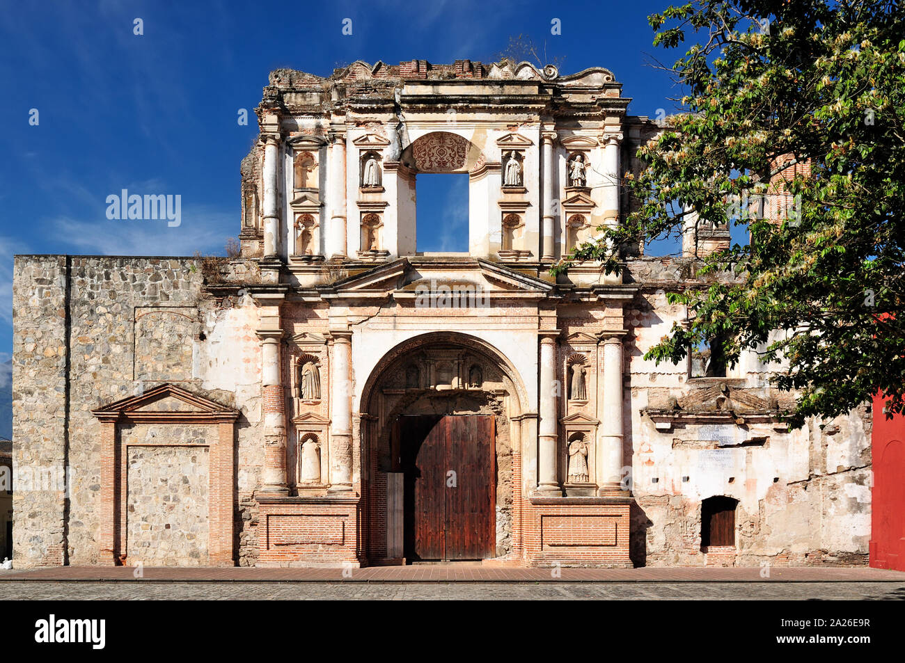 Ruines de l'église El Carmen au cours d'un séisme dans la région de la ville d'Antigua au Guatemala, Amérique Centrale Banque D'Images