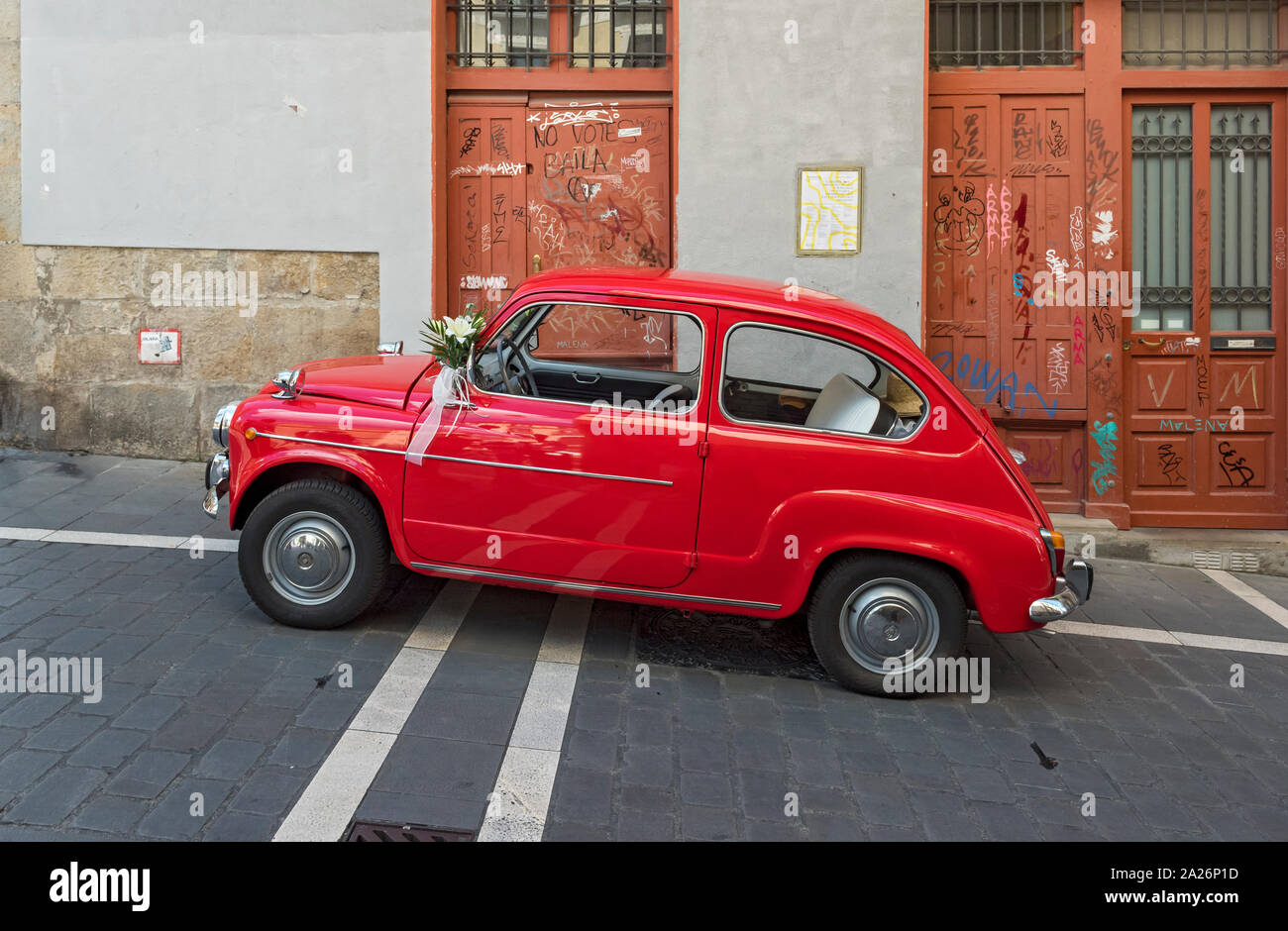 Fiat 500 Classic (Cinquecento) automobile garée dans la rue à Pampelune, Espagne Banque D'Images