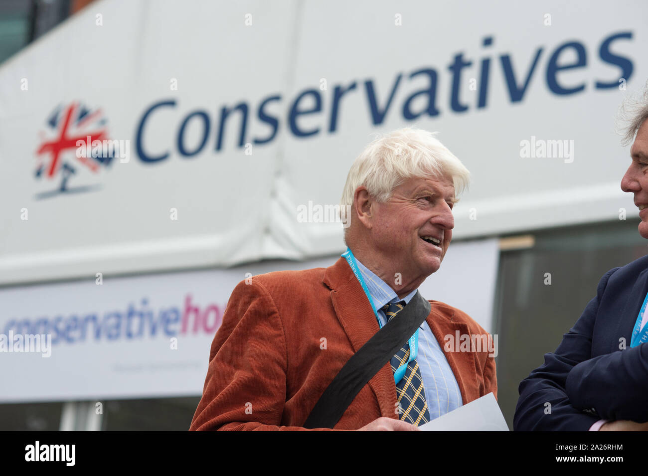 Manchester, UK. 1 octobre 2019. Stanley Johnson, père de Boris Johnson, Premier Ministre du Royaume-Uni, au cours de la conférence du parti conservateur à la Manchester Central Convention Complex, Manchester Le mardi 1 octobre 2019 (Crédit : P Scaasi | MI News) Credit : MI News & Sport /Alamy Live News Banque D'Images