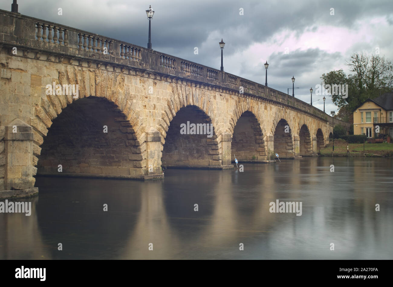 Pont de la rivière de Maidenhead, côté sud de la propriété et de rive Banque D'Images