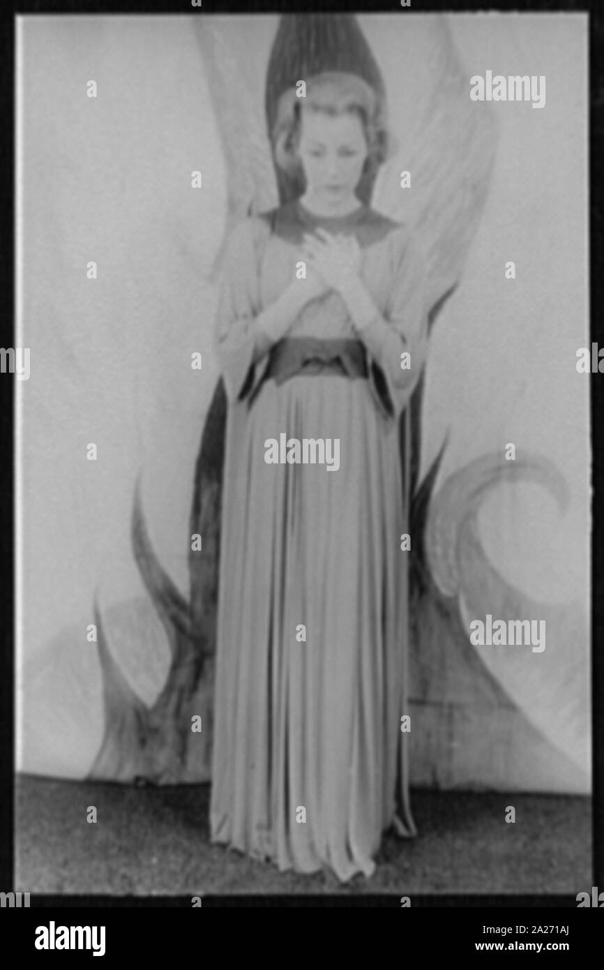 Portrait de Felicia Montealegre, comme Joan dans Joan au pieu (Honegger-Claudel) Banque D'Images