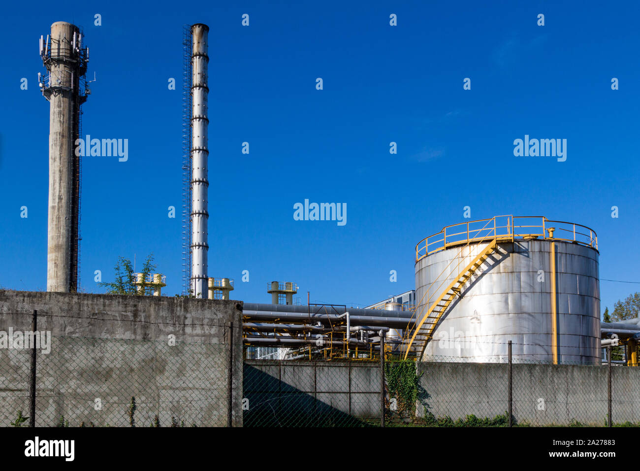 Site de chauffage urbain à gaz du Soproni Tavhoszolgaltato Kft., Sopron,  Hongrie Photo Stock - Alamy
