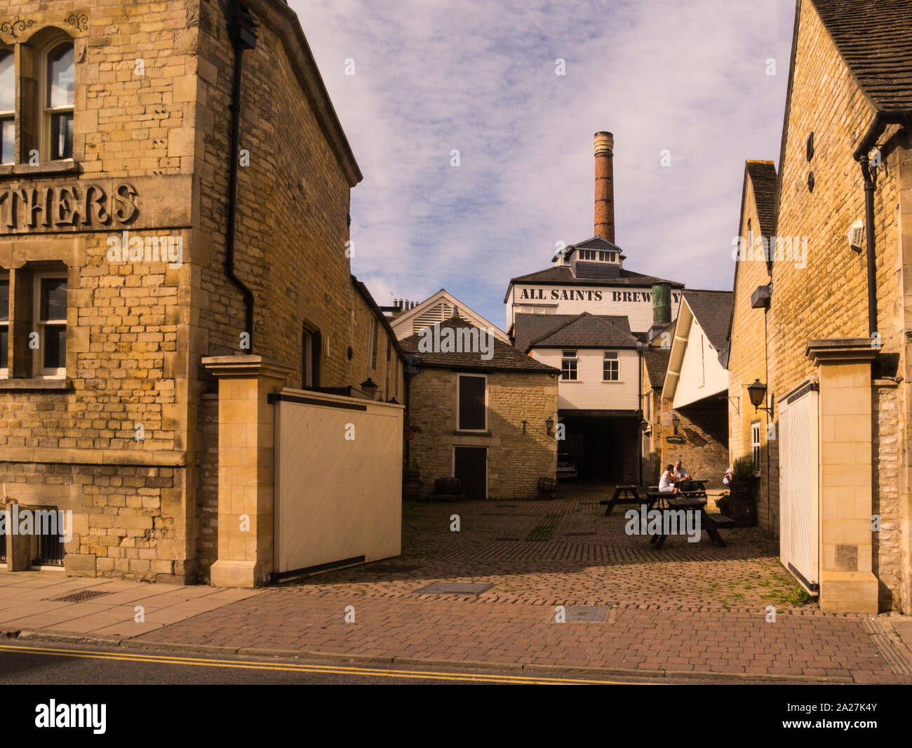 Tous les Saint's Brewery a commencé en 1825, repris par diverses sociétés sice brasse maintenant bières aux fruits de l'Est Angleterre Lincolnshire Stamford Banque D'Images