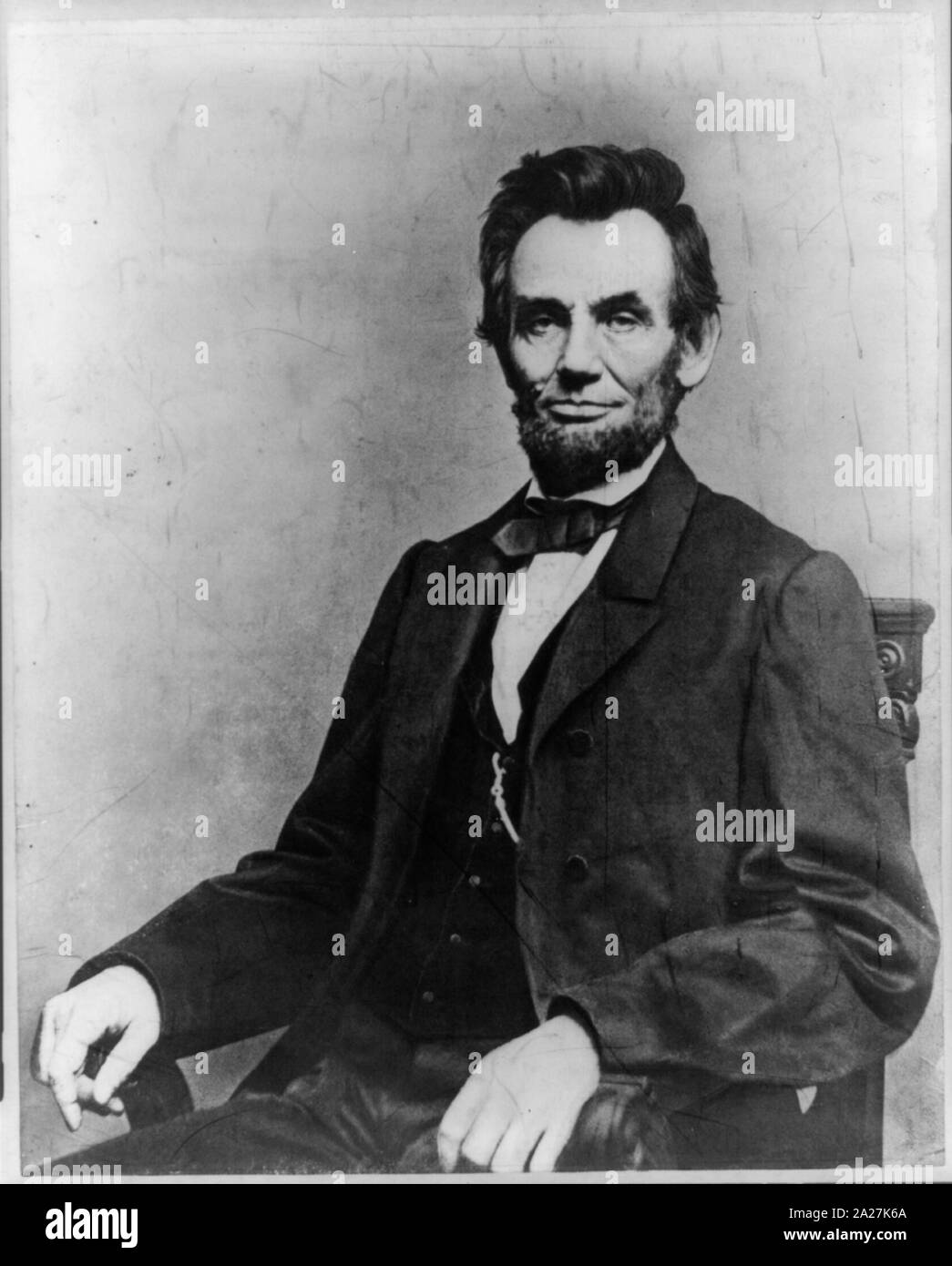 Le président Abraham Lincoln, portrait, assis face à l'avant et Banque D'Images
