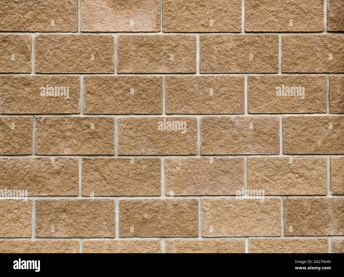 Pose de blocs d'argile, la texture du mur. Arrière-plan de matériaux de construction. Banque D'Images