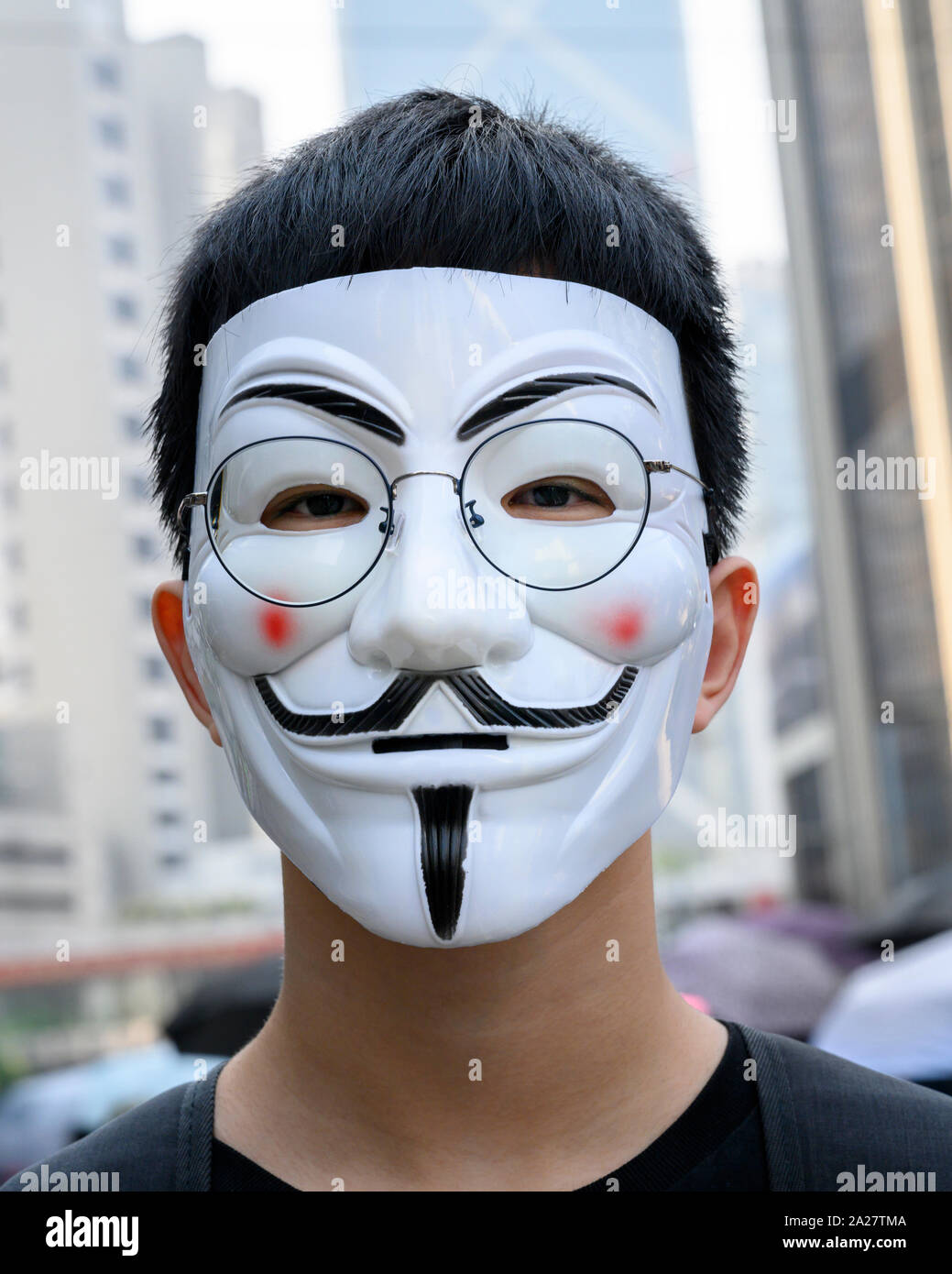 1 octobre 2019 manifestations de Hong Kong. Le 1 octobre des milliers de Hong Kong peoplee ont participé à une marche de protestation pacifique non autorisée de Causeway Bay à Shuen Wan de l'île de Hong Kong. Manifestants étudiants portant des masques de Guy Fawkes. Banque D'Images