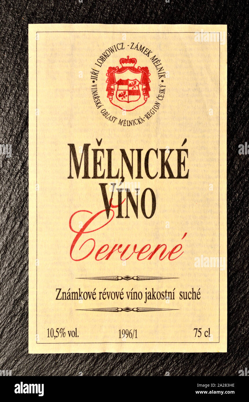 Étiquette de vin tchèque : MELNIK (rouge) 1996 cervene Banque D'Images
