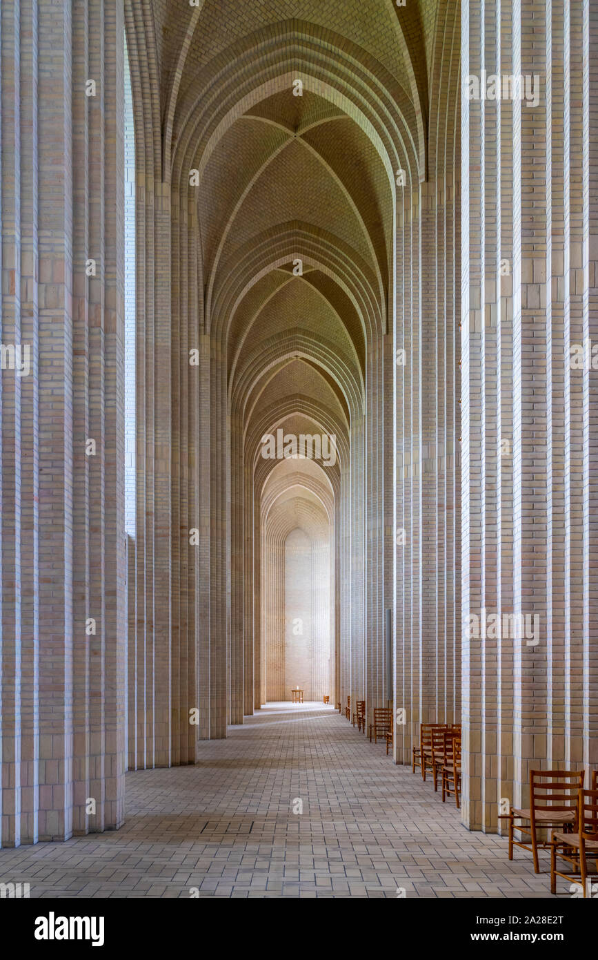 L'intérieur de l'église de Grundtvig Luthern à Copenhague, Danemark. Banque D'Images