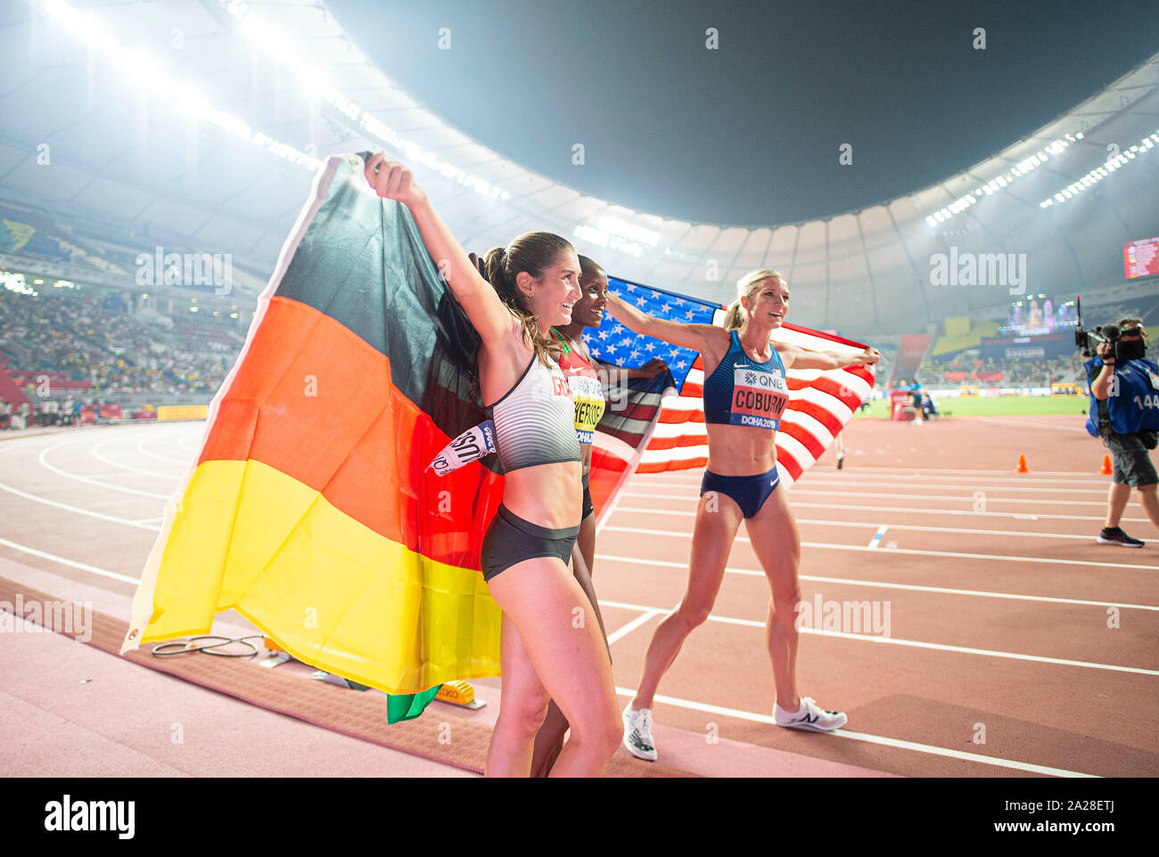 Doha, Qatar. 30Th Sep 2019. De gauche à droite Gesa Felicitas Krause (Allemagne/3e place), vainqueur Joseph CHEPKOECH (KEN/1e place), Emma COBURN (USA/2e place finale) 3000m obstacle pour les femmes, sur 30.09.2019 Championnats du monde d'athlétisme 2019 à Doha/Qatar, à partir de la 27.09. - 10.10.2019. Utilisation dans le monde entier | Credit : dpa/Alamy Live News Crédit : afp photo alliance/Alamy Live News Banque D'Images