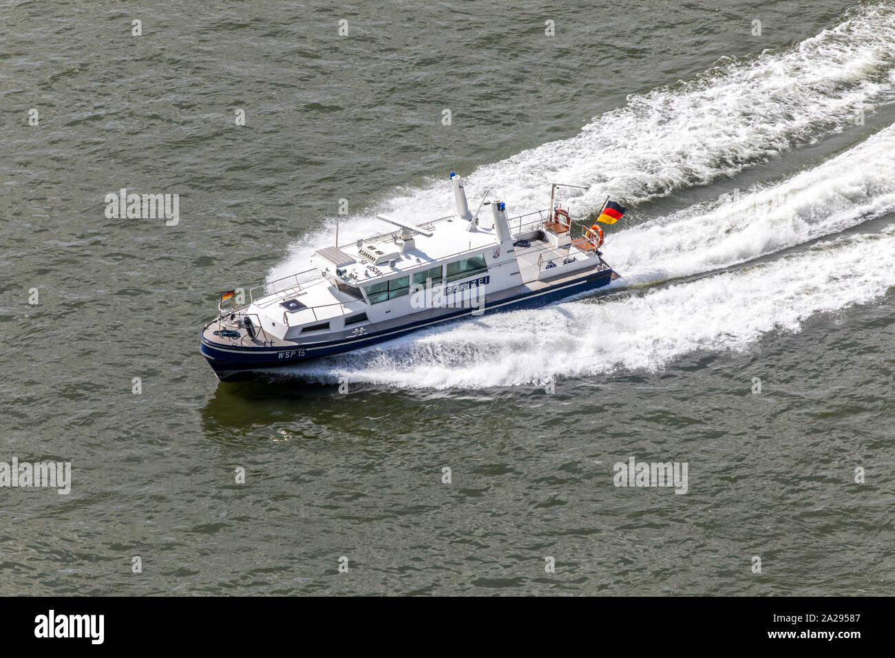 Coblence, coin allemand, confluent de la Moselle et du Rhin, bateau de la police de l'eau, de l'Allemagne Banque D'Images