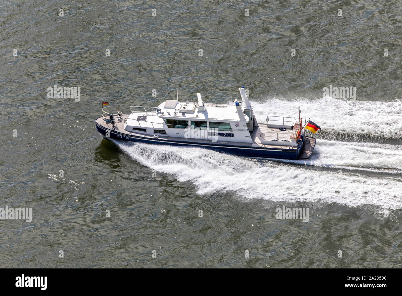Coblence, coin allemand, confluent de la Moselle et du Rhin, bateau de la police de l'eau, de l'Allemagne Banque D'Images
