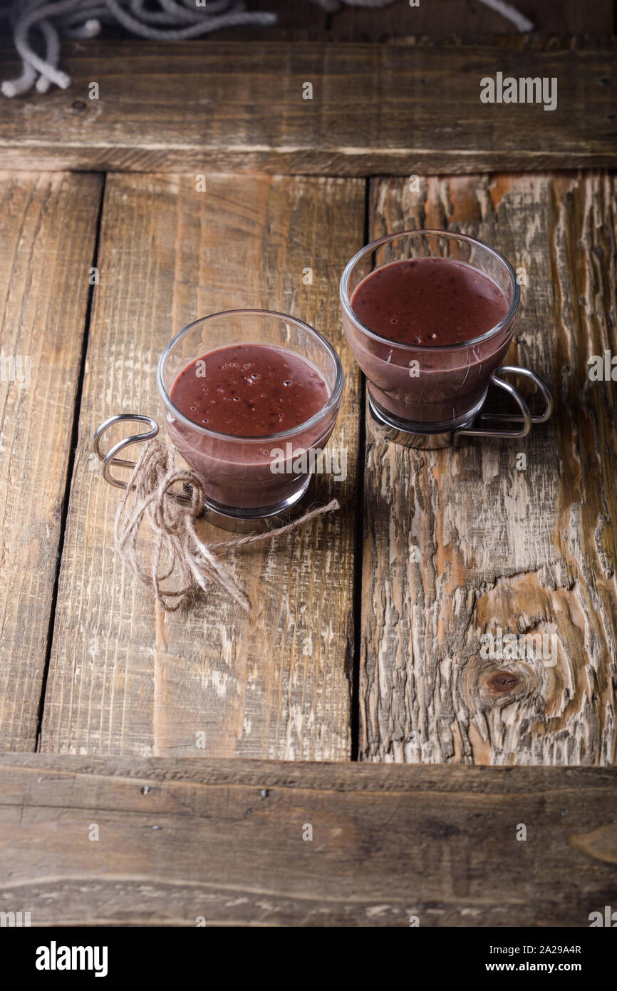 Chocolat chaud, hygge automne ou en hiver week-end Vacances, still life, cosy home Banque D'Images