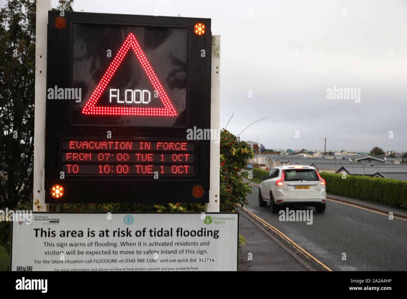 Heacham, West Norfolk, Royaume-Uni. 06Th Oct, 2019. Une évacuation avertissement en raison d'inondations après de fortes pluies récentes, des grandes marées et d'un raz-de-marée ont laissé certaines parties de la côte entre Heacham Hunstanton et inondées. Heacham, météo West Norfolk, Royaume-Uni le 1 octobre 2019. Crédit : Paul Marriott/Alamy Live News Banque D'Images