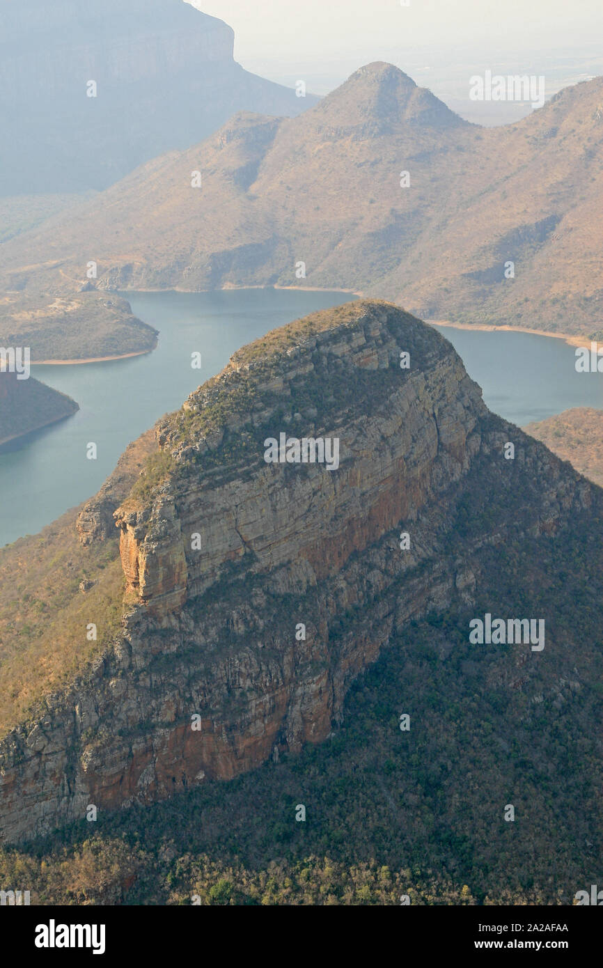 Vue aérienne de la colline dans le Blyde River Canyon, Mpumalanga, Afrique du Sud. Banque D'Images