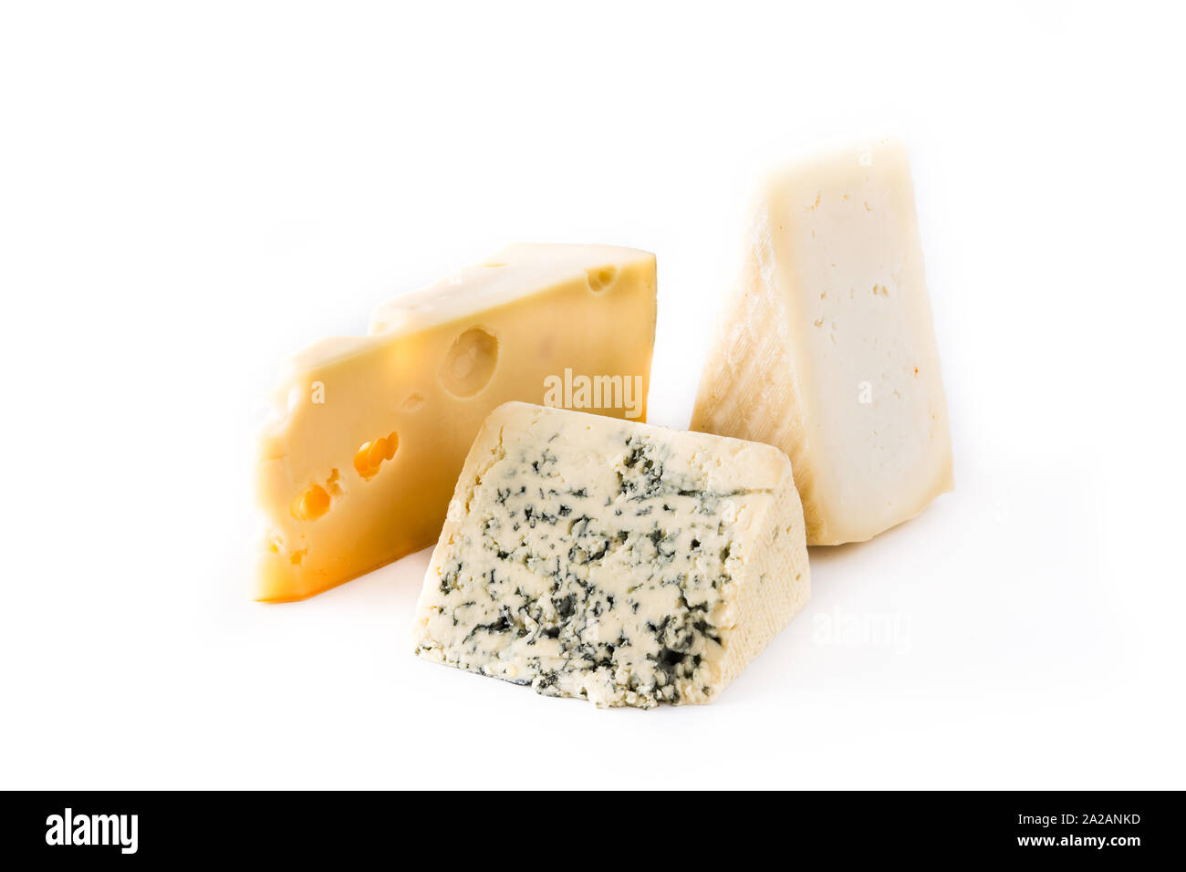 Différents types de fromages isolé sur fond blanc. Banque D'Images