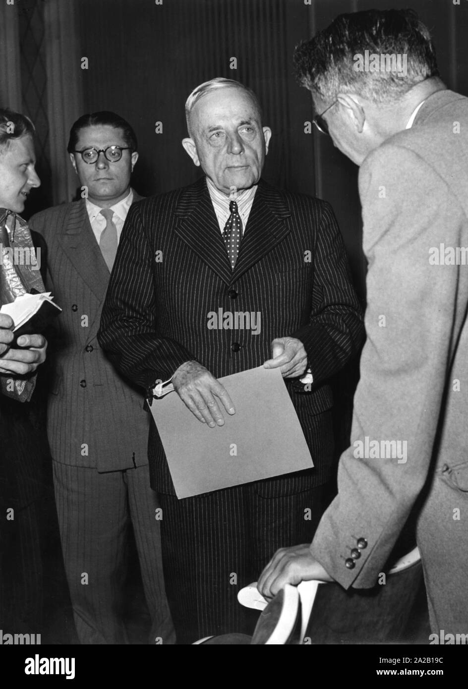 Le professeur Otto Heinrich Warburg, lauréat du Prix Nobel de médecine en allemand. Banque D'Images