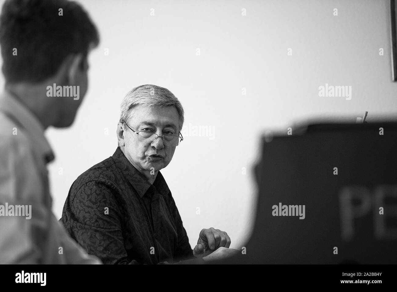 Classe de maître par Vladimir Ovchinnikov à l'Institut des Arts de la ville de Vladivostok music Banque D'Images