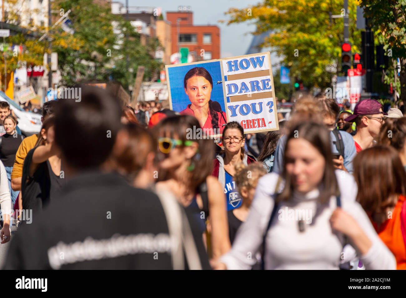 Montréal, CA - 27 septembre 2019 : Greta Thunberg 'Comment osez-vous' à signer le Marché climatique de Montréal Mars. Banque D'Images