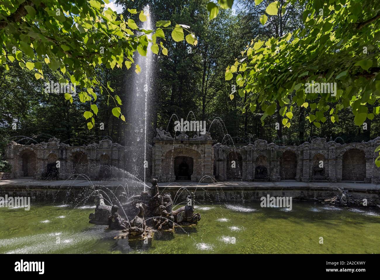 Jeux d'eau, Grotte de l'Ermitage, Haute-Franconie, Bavière, Allemagne Banque D'Images