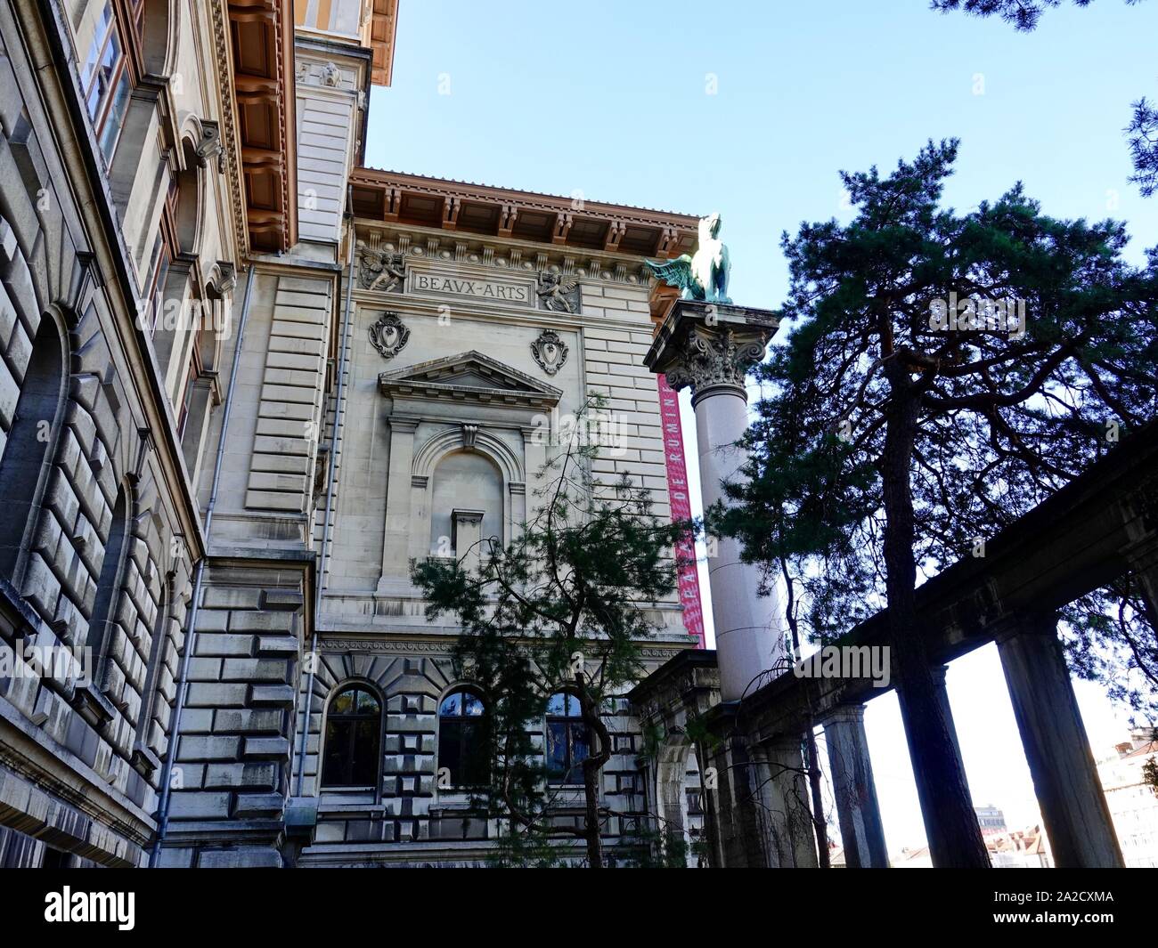 Façade latérale du Palais de Rumine, bâtiment de la fin du XIXe siècle de style Renaissance florentine à Lausanne, Suisse. Banque D'Images