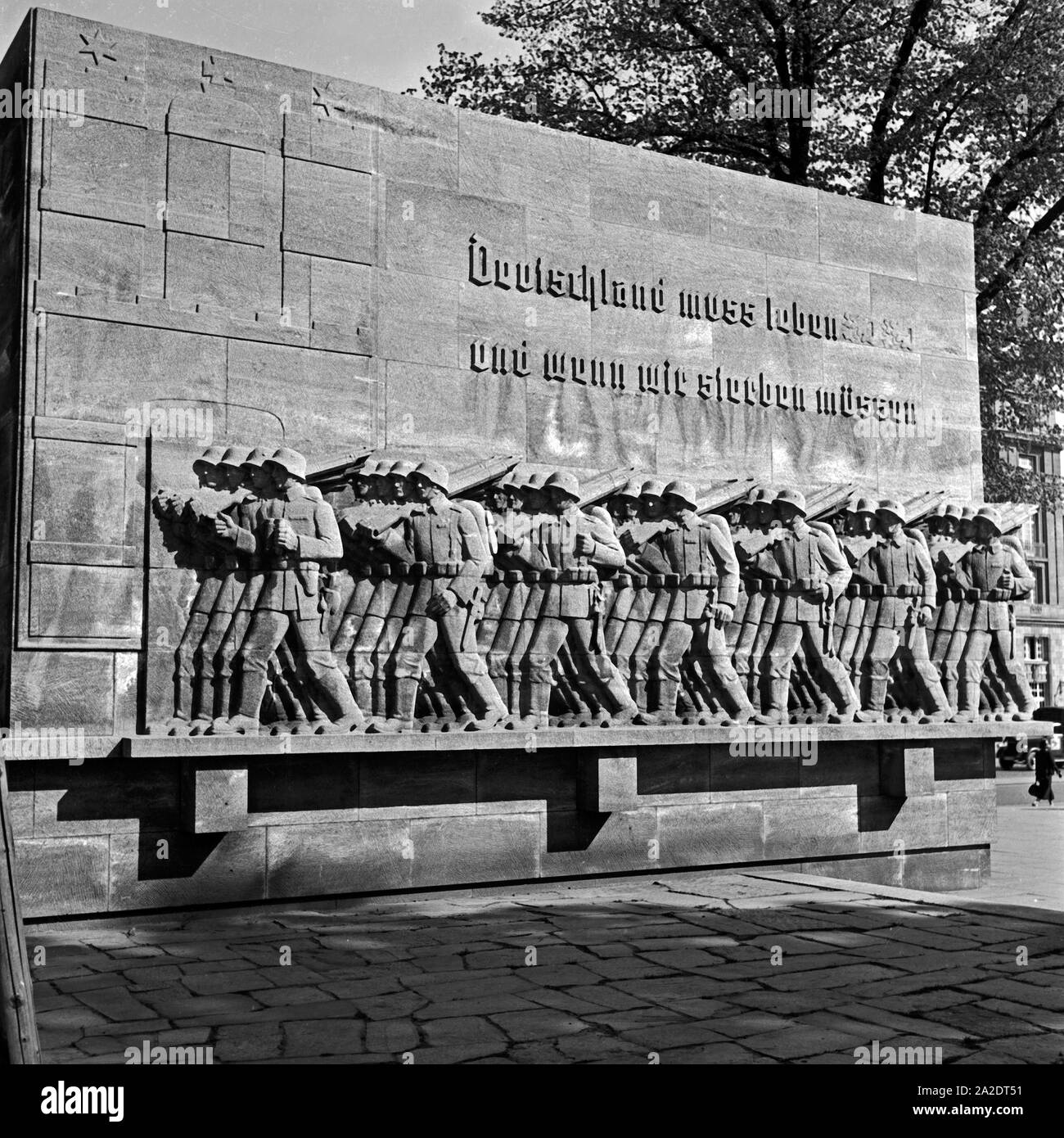 Gefallendenkmal des 76. Suis Infanterieregiments Dammtordamm in der Neustadt von Hamburg, 1936 erbaut von Richard Kuöhl, Deutschland 1930 er Jahre. La PREMIÈRE GUERRE MONDIALE monument à Hambourg, créée en 1936 par Richard Kuoehl. Banque D'Images