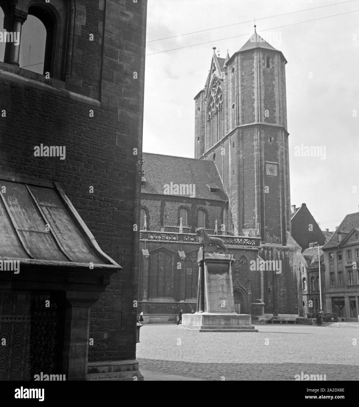 Burgplatz der und der Dom à Braunschweig, Deutschland 1930 er Jahre. Burgplatz et cathédrale de Braunschweig, Allemagne 1930. Banque D'Images
