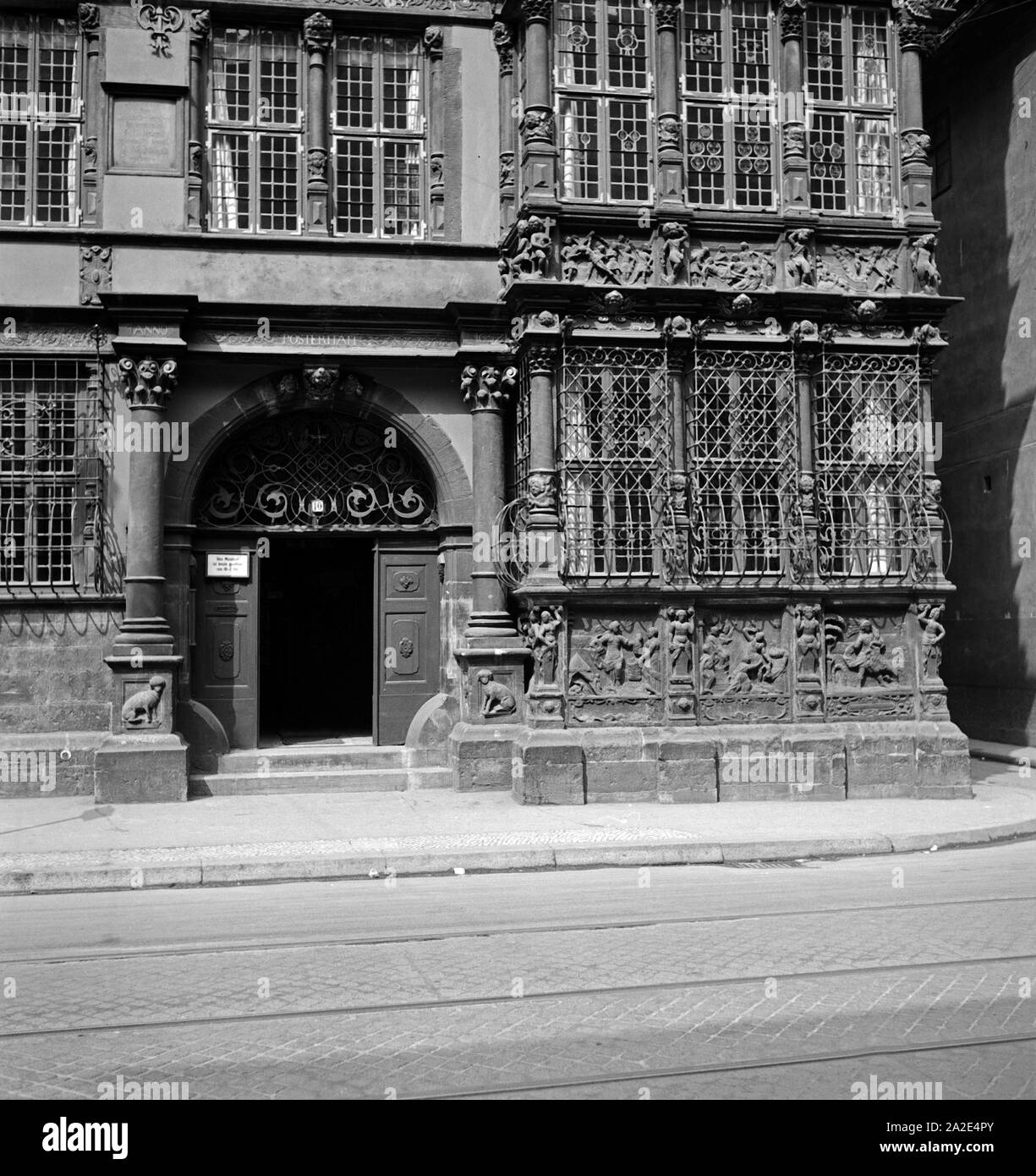 Erdgeschoß Eingangsbereich und erster Stock, suis Leibnizhaus à Hannover, Deutschland 1930er Jahre. Rez-de-chaussée, entrée et premier étage de l'Leibnihaus à Hanovre, Allemagne 1930. Banque D'Images