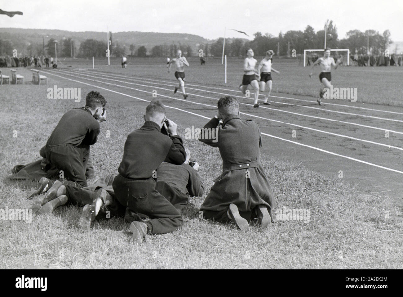 Des écoliers de la Naumburg NaPolA lors d'une compétition sportive, Allemagne 1941 Banque D'Images