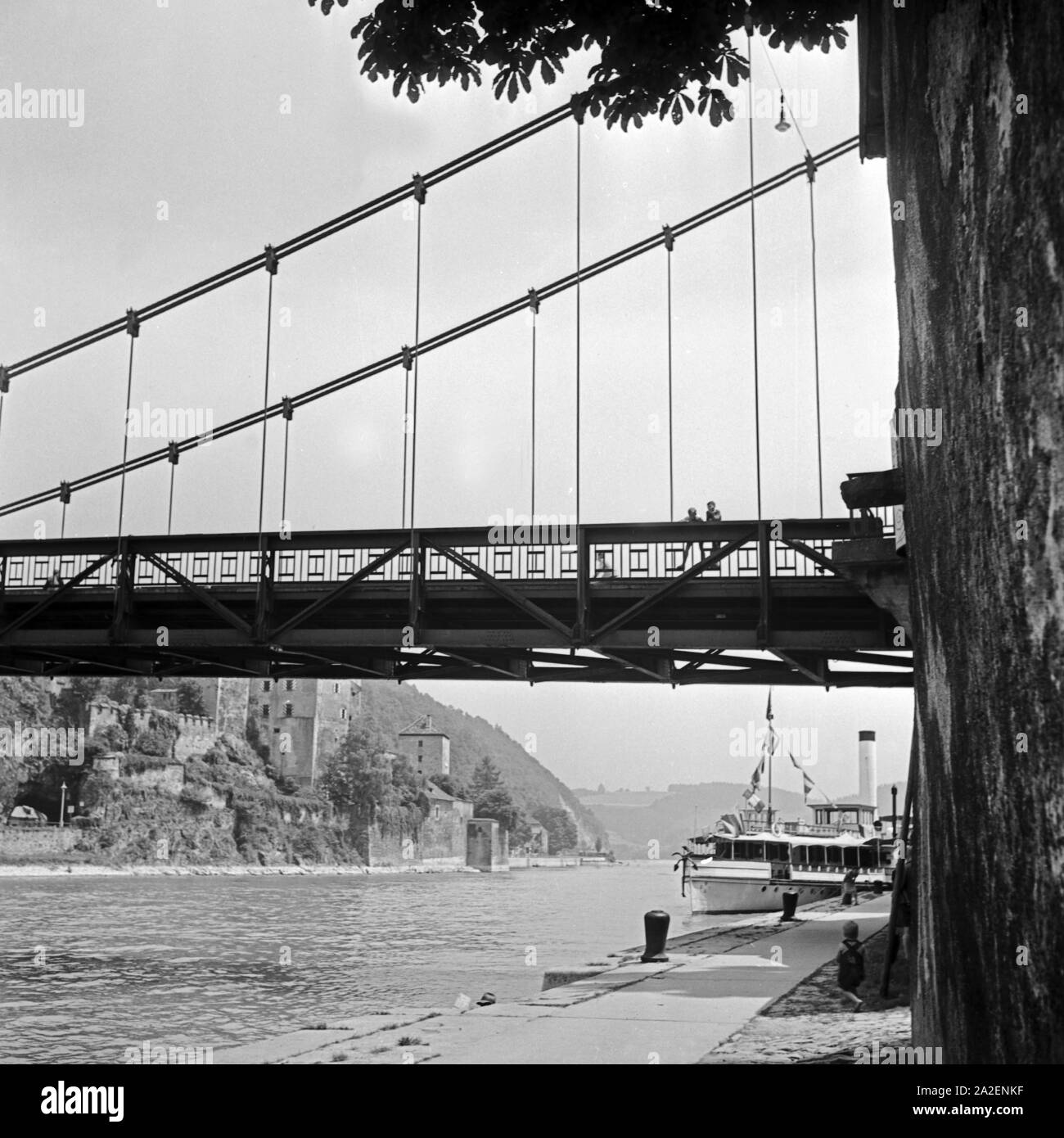 Brücke über die Donau bei Passau, Deutschland 1930 er Jahre. Pont sur la rivière Danube à Passau, Allemagne 1930. Banque D'Images